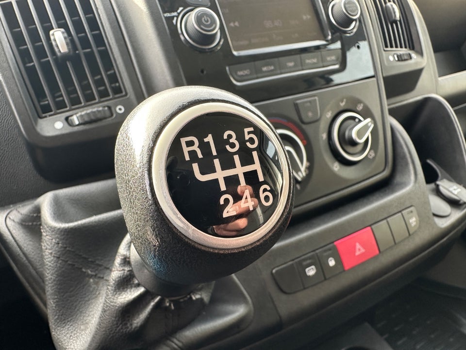 Citroën Jumper 35+ 2,2 BlueHDi 165 L4H3 FlexLine