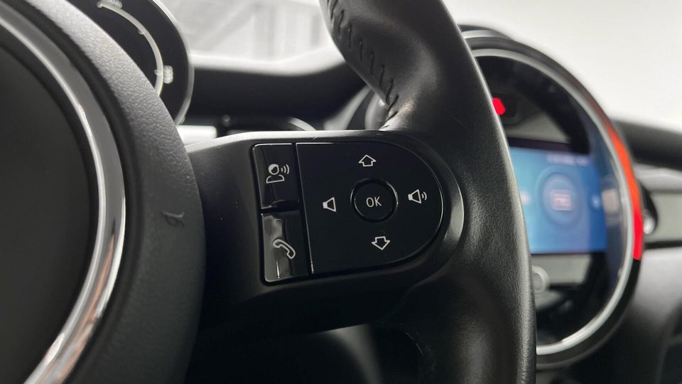 MINI Cooper SE Essential 3d