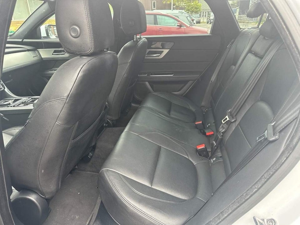 Jaguar XF 2,0 D180 Drivers Edition Sportbrake aut. 5d