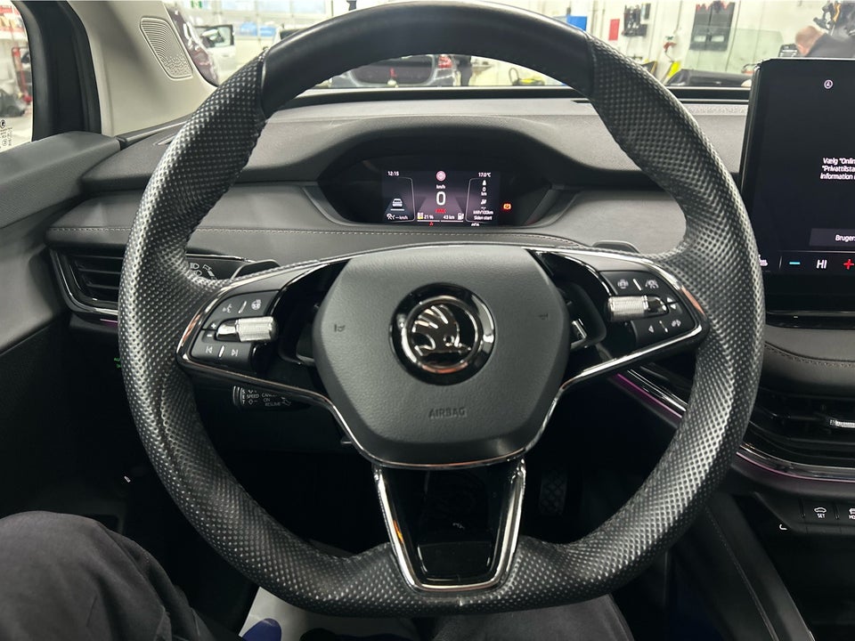 Skoda Enyaq 80 iV Suite 5d