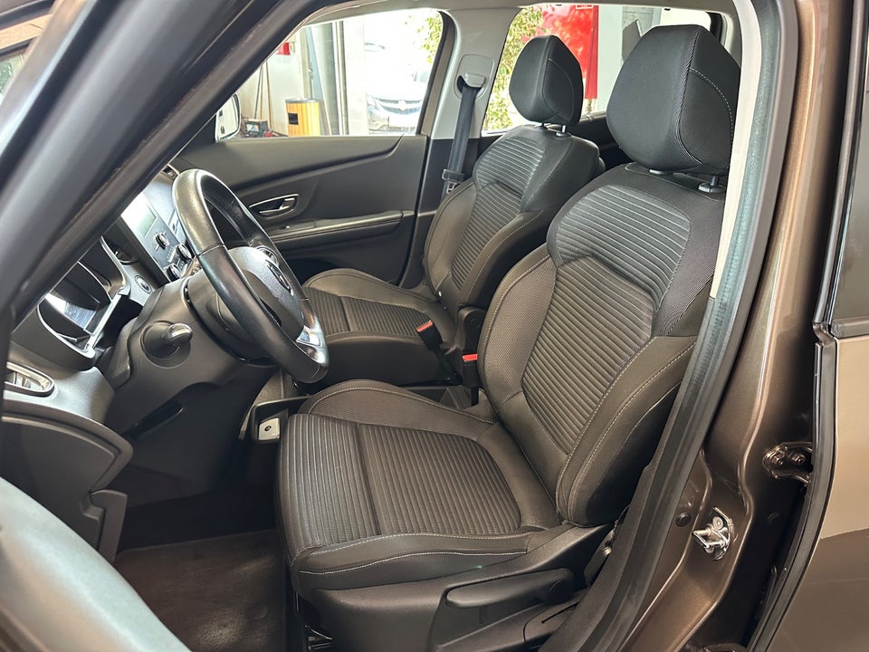 Renault Grand Scenic IV 1,5 dCi 110 Zen EDC 7prs 5d