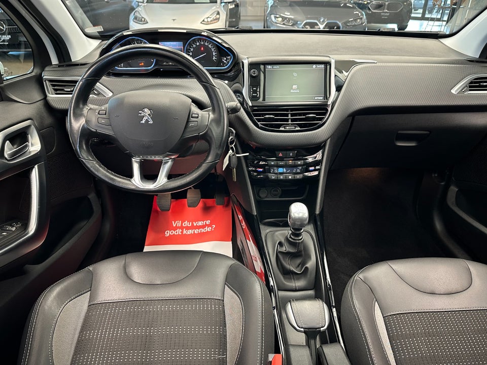 Peugeot 2008 1,2 PureTech 130 Allure+ 5d