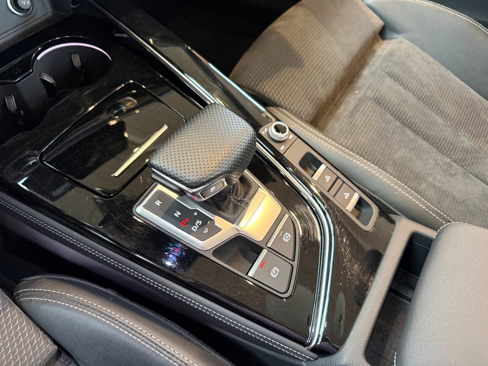 Audi A5 40 TFSi S-line Cabriolet S-tr. 2d