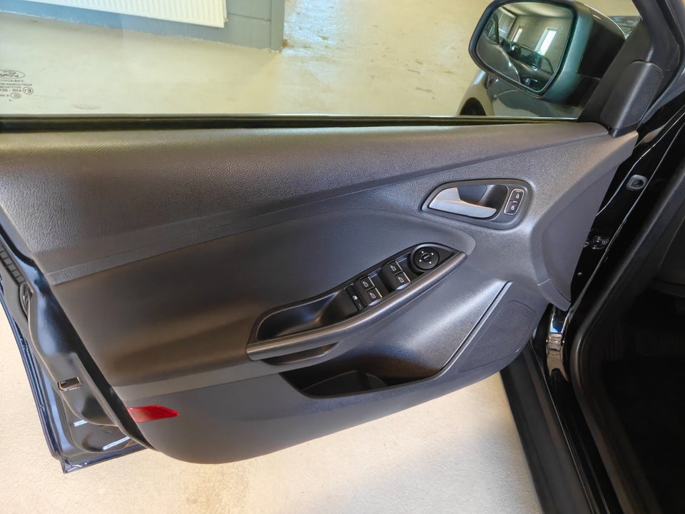 Ford Focus 1,0 SCTi 125 Fun stc. 5d