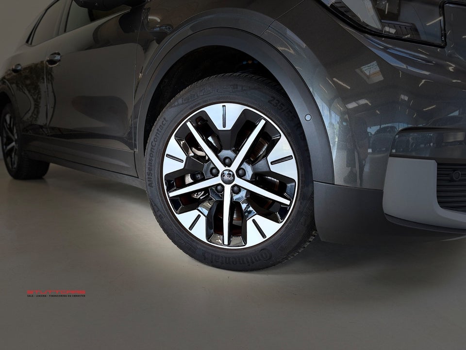 Ford Explorer 77 Select Extended Range 5d