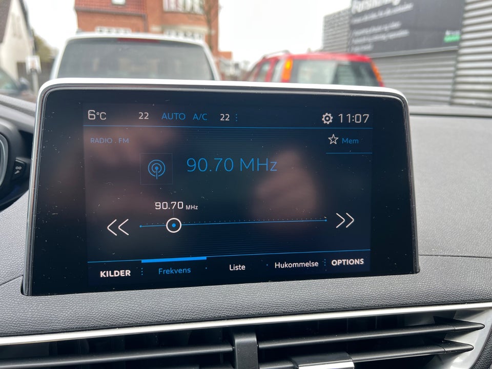 Peugeot 5008 1,6 BlueHDi 120 Allure 7prs 5d