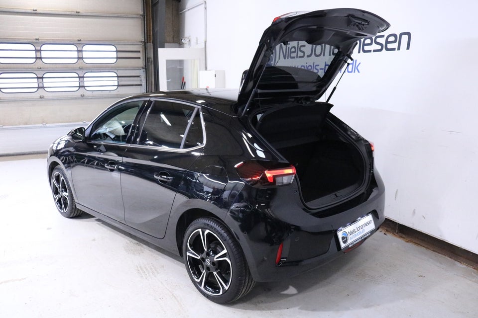 Opel Corsa 1,2 T 100 Black 5d