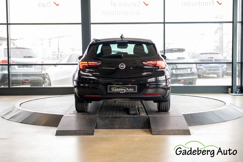 Opel Astra 1,4 T 150 Dynamic 5d