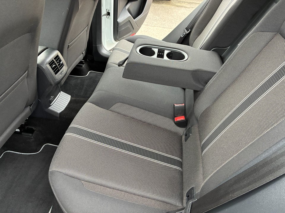 VW T-Roc 1,0 TSi 115 Style 5d
