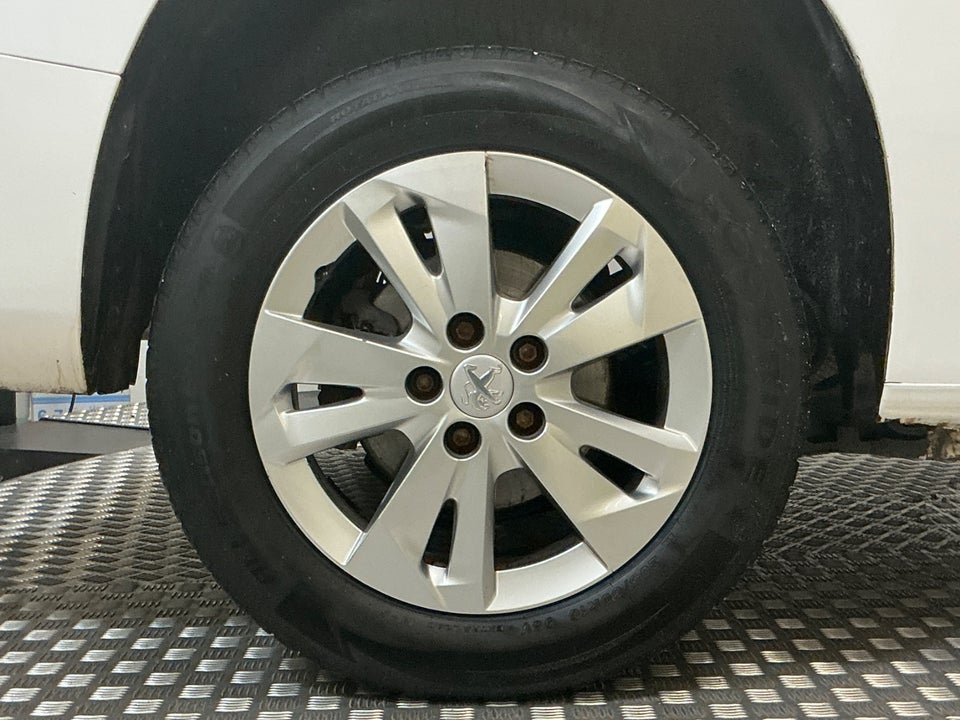 Peugeot Partner 1,5 BlueHDi 130 L2V2 Plus EAT8 Van