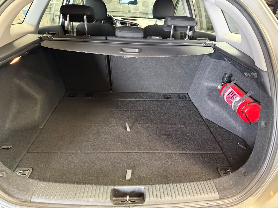 Kia Ceed 1,6 CRDi 128 Active SW 5d