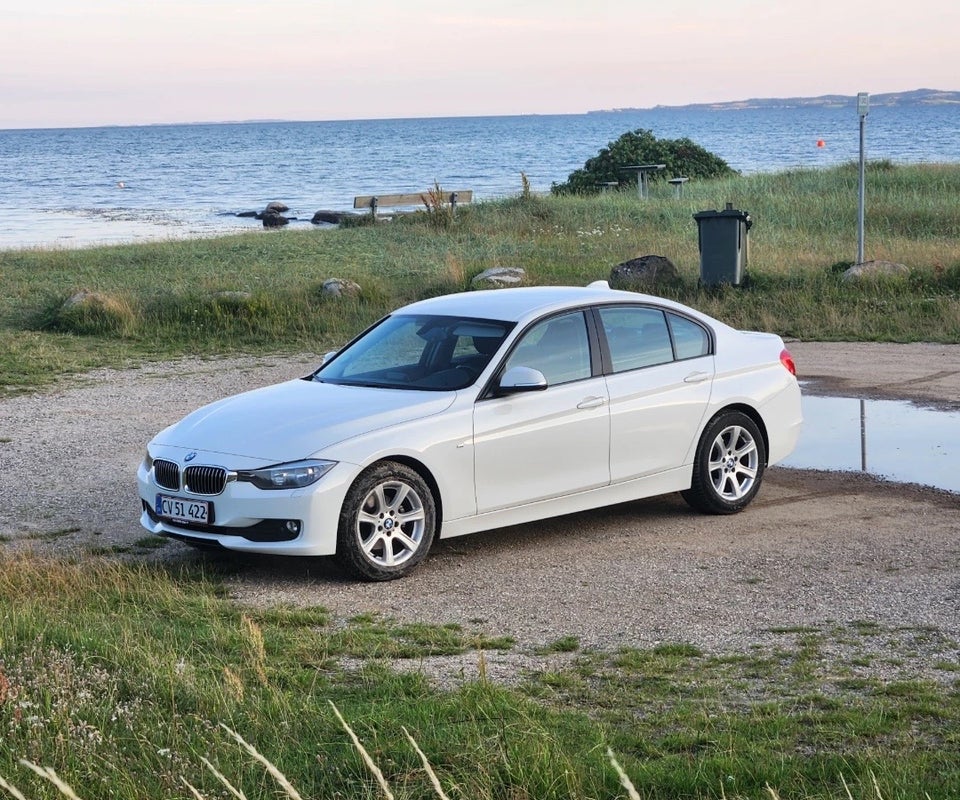 BMW 320d 2,0 Sport Line 4d
