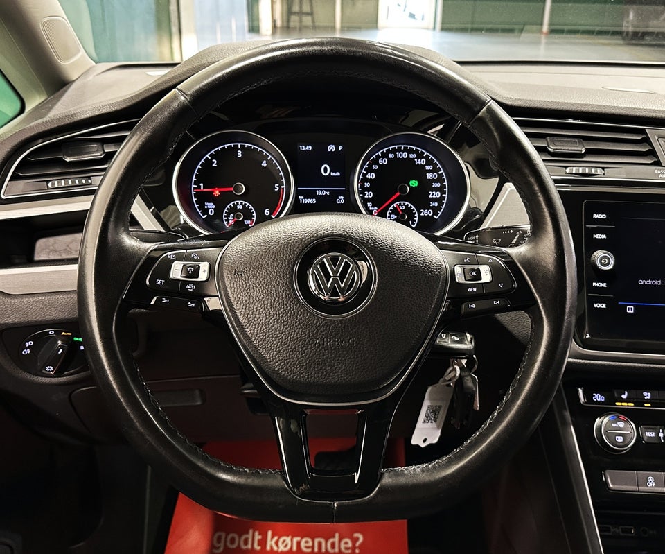 VW Touran 1,6 TDi 115 Comfortline DSG 7prs 5d