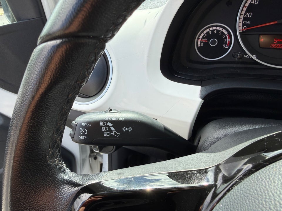 VW Up! 1,0 75 High Up! 5d
