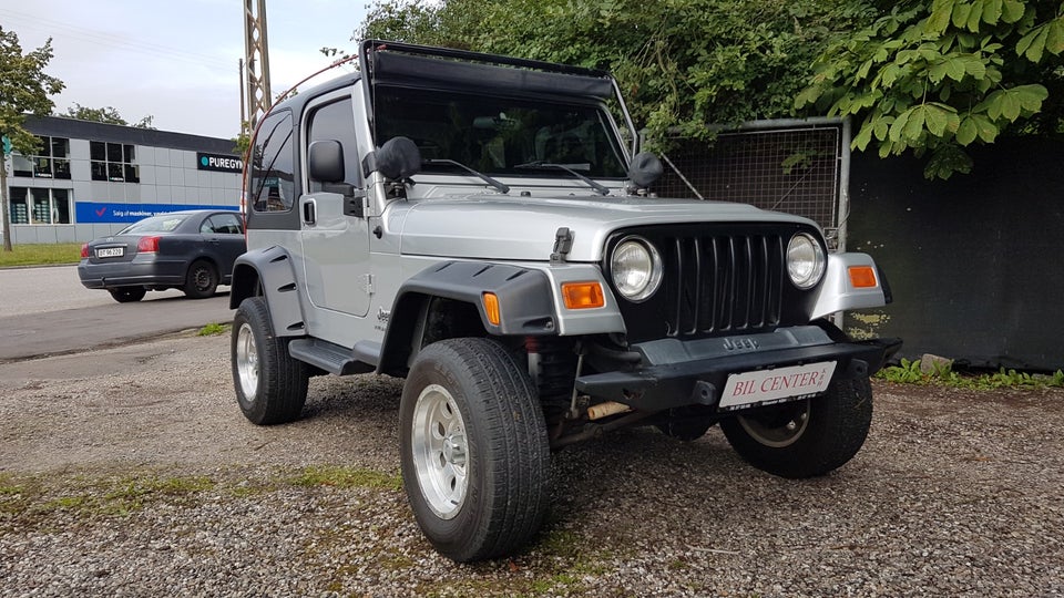 Jeep Wrangler 4,0 4x4 3d