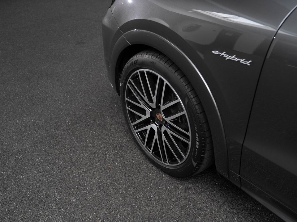 Porsche Cayenne 3,0 E-Hybrid Coupé Tiptr. 5d