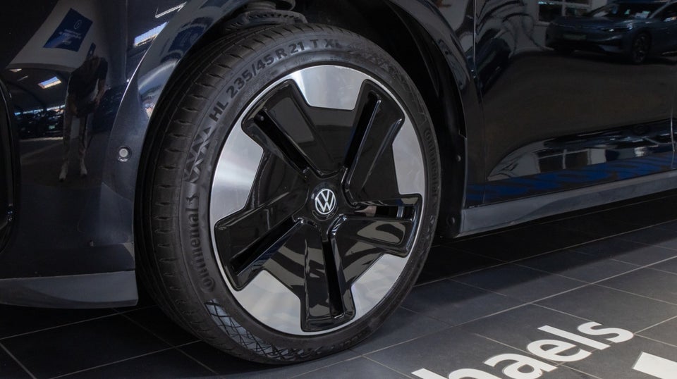 VW ID.Buzz 77 Pro SWB 5d