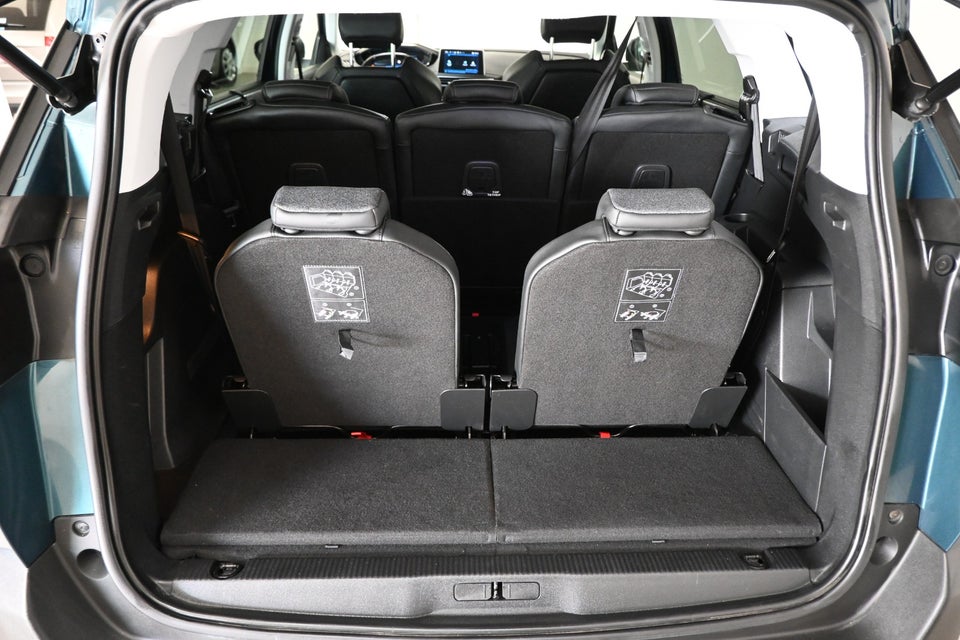 Peugeot 5008 1,2 PureTech 130 Allure 7prs 5d