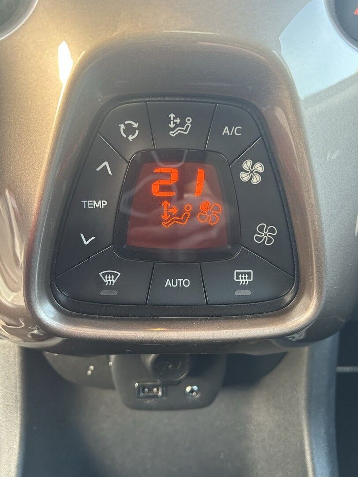 Citroën C1 1,0 VTi Origins 5d