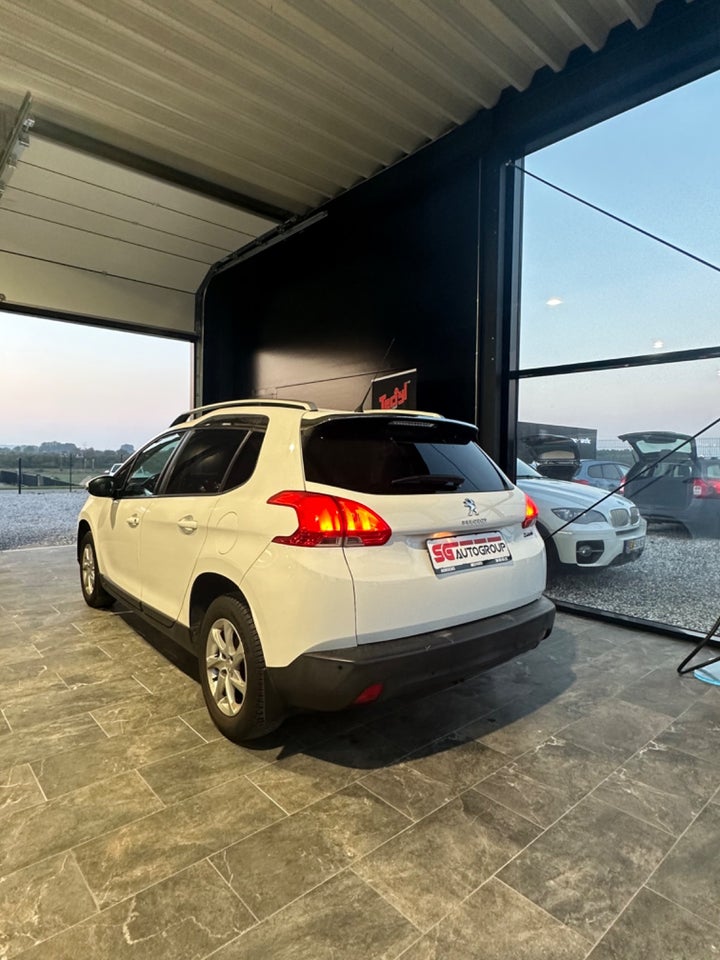 Peugeot 2008 1,2 VTi 82 Active 5d