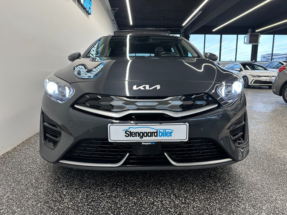 Kia Ceed 1,6 PHEV Upgrade Premium SW DCT 5d