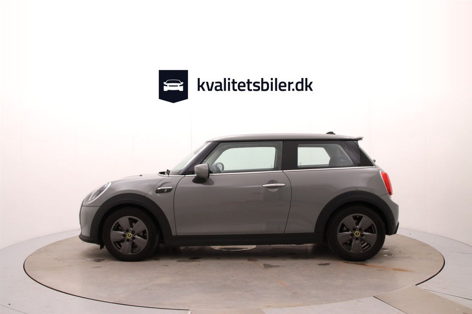 MINI Cooper SE Essential 3d