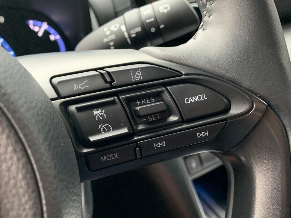 Toyota Yaris Cross 1,5 Hybrid Active Tech e-CVT 5d