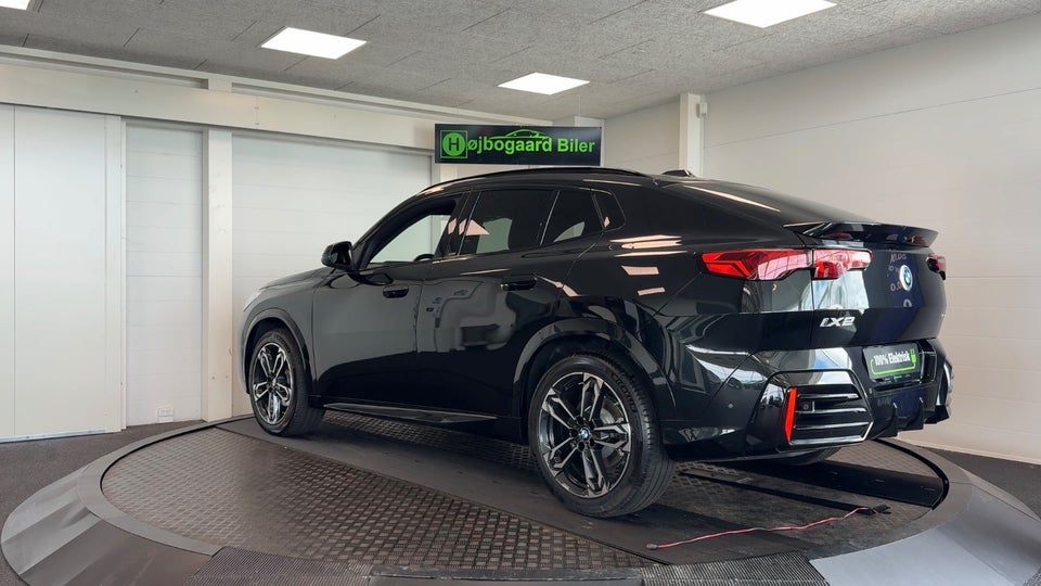 BMW iX2 eDrive20 Charged M-Sport 5d