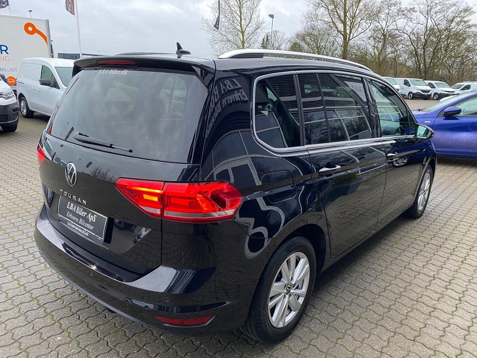 VW Touran 2,0 TDi 150 Highline+ DSG Van 5d