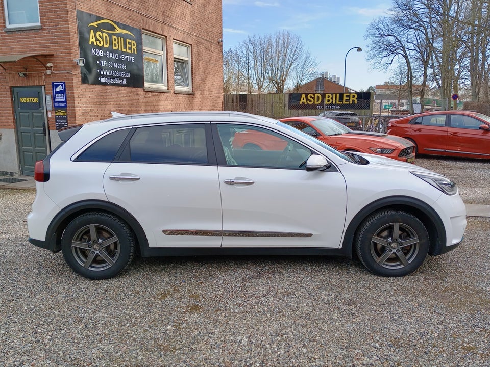 Kia Niro 1,6 PHEV Advance DCT 5d