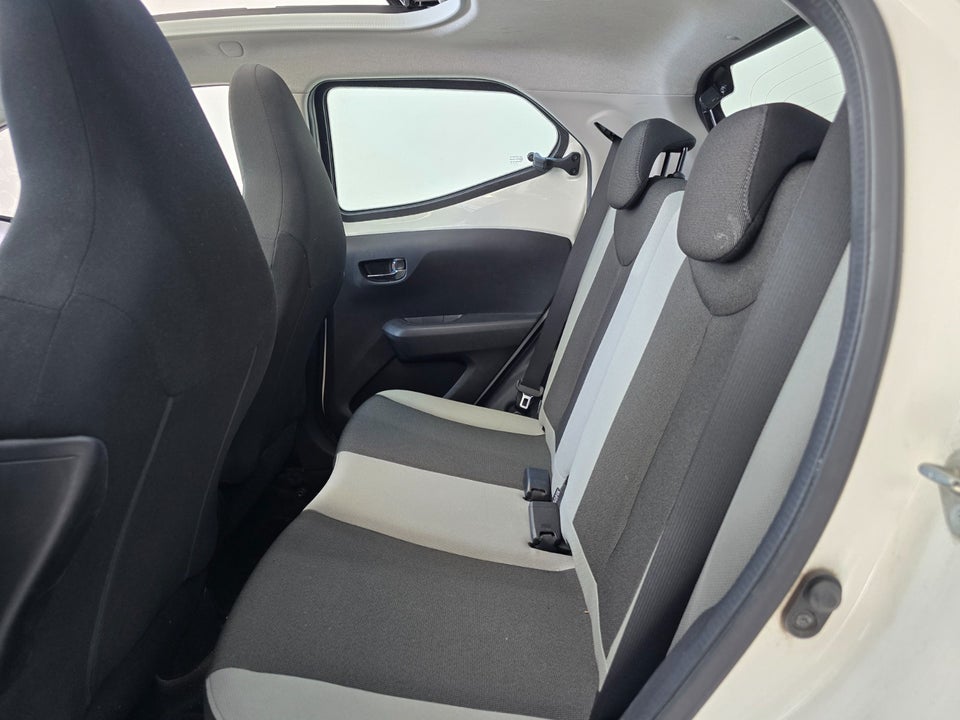 Toyota Aygo 1,0 VVT-i x-sky 5d