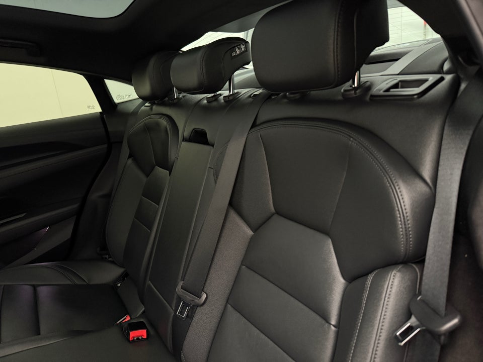 Audi e-tron GT quattro 4d