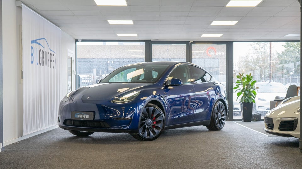 Tesla Model Y Performance AWD 5d