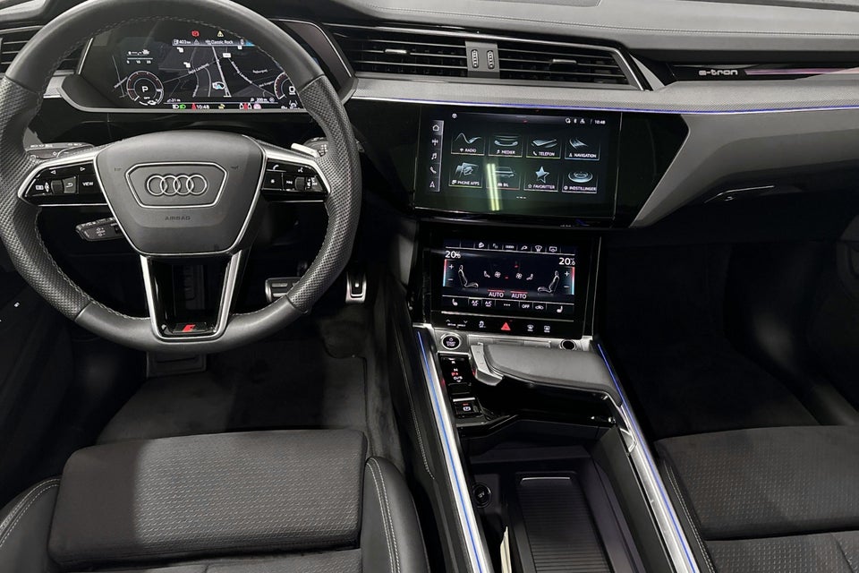 Audi Q8 e-tron 55 S-line quattro 5d