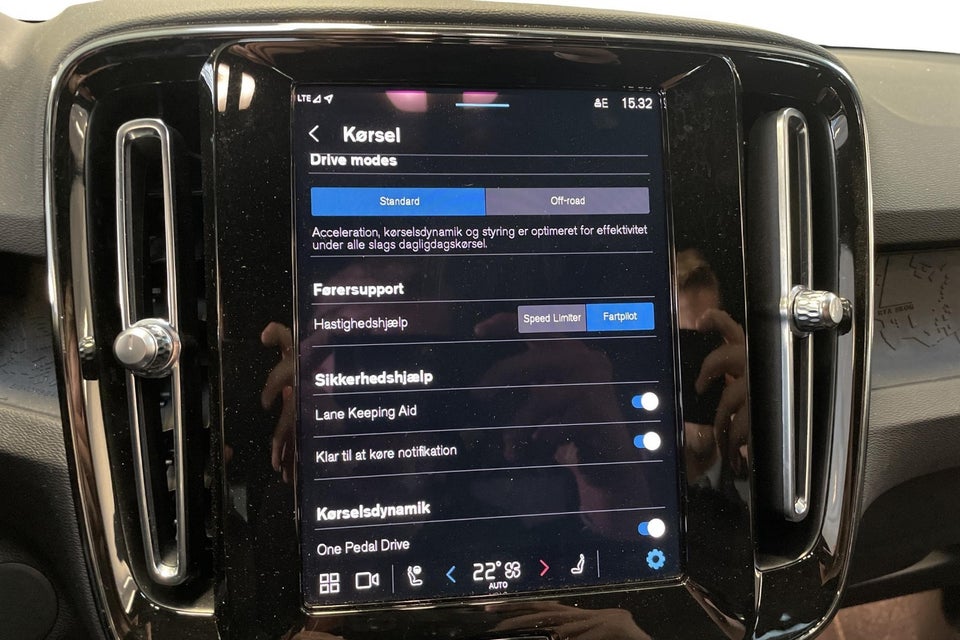 Volvo XC40 P8 ReCharge Twin Plus 5d