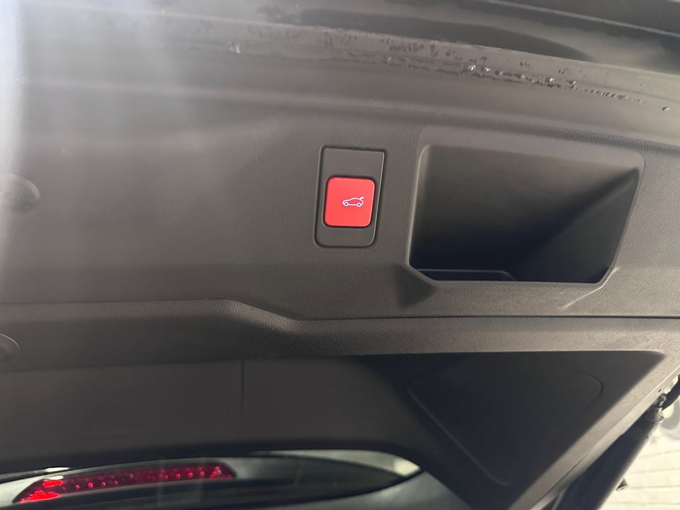 Peugeot e-5008 77 GT 7prs 5d