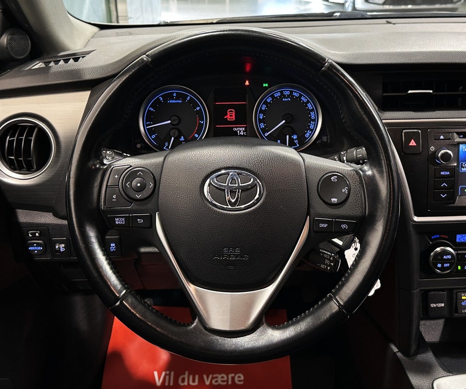 Toyota Auris 1,6 T2+ 5d