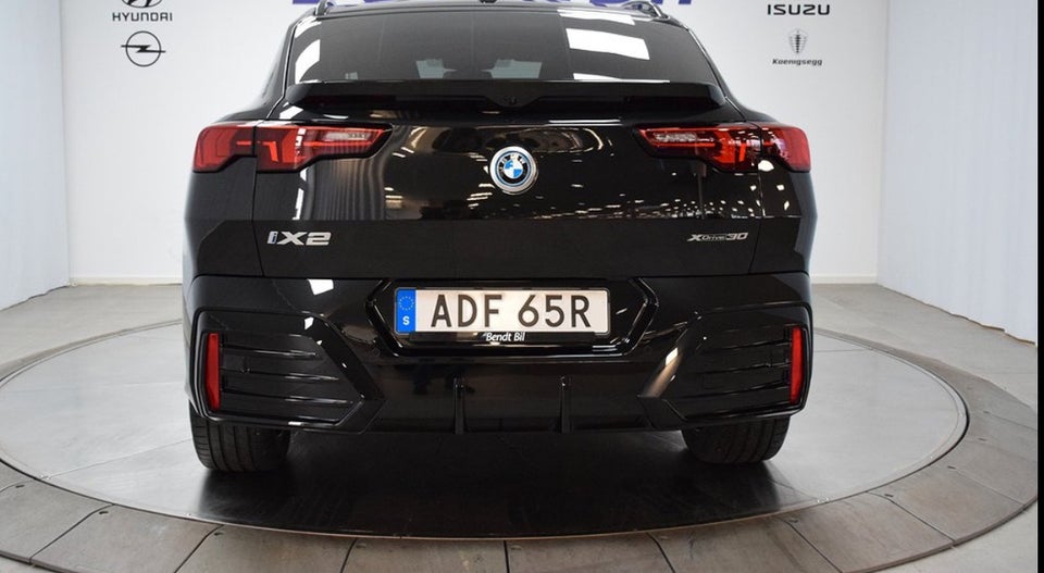 BMW iX2 xDrive30 M-Sport 5d