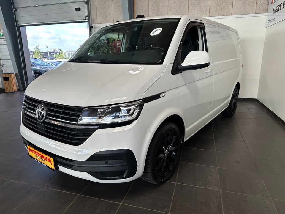 VW Transporter 2,0 TDi 150 Kassevogn DSG kort