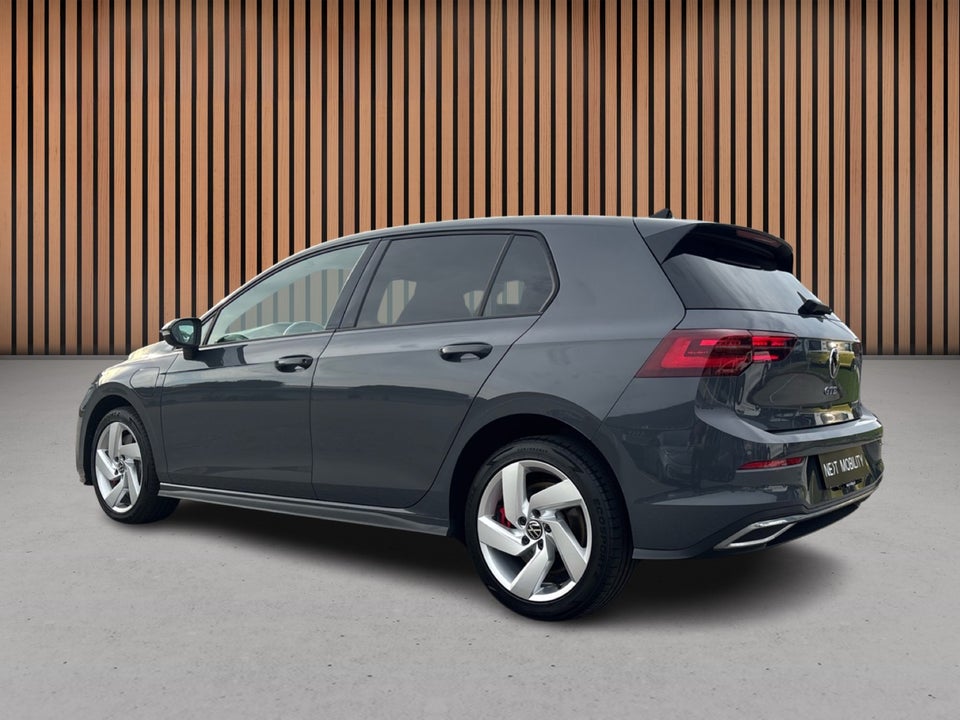 VW Golf VIII 1,4 GTE DSG 5d