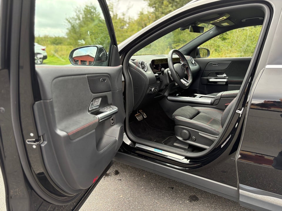 Mercedes EQA350 AMG Line 4Matic 5d