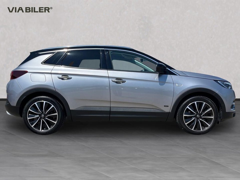 Opel Grandland X 1,6 Hybrid Ultimate aut. 5d