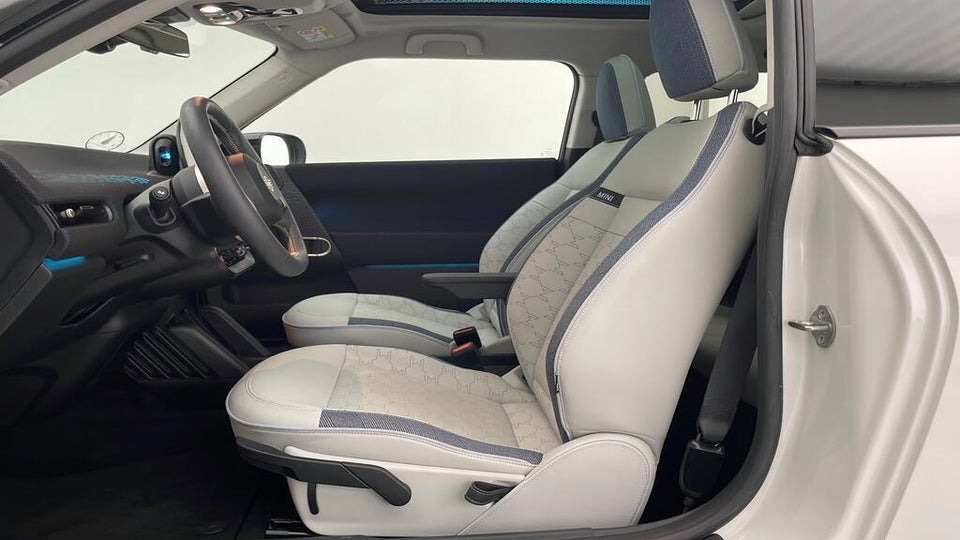 MINI Cooper SE Classic Trim M 3d