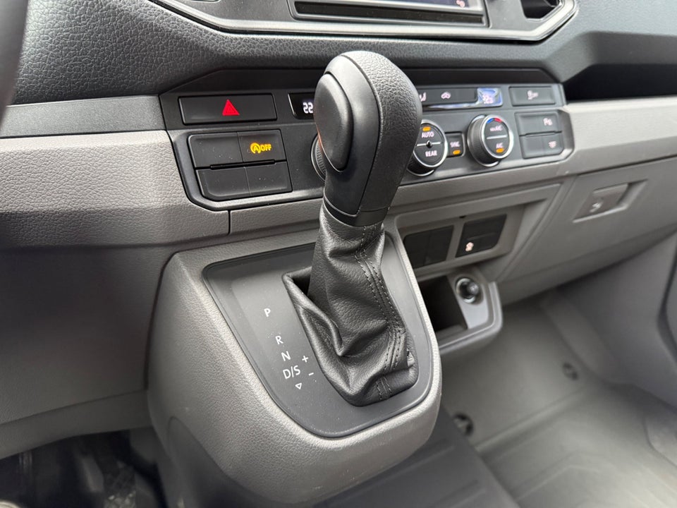 VW Crafter 35 2,0 TDi 177 Kassevogn L3H2 4Motion