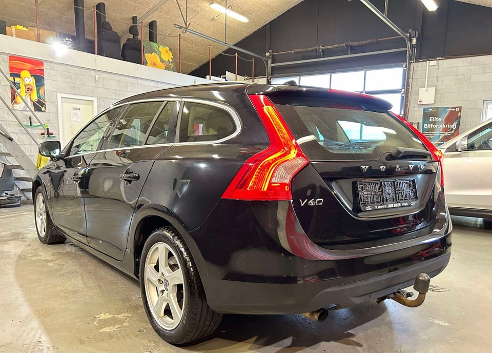 Volvo V60 2,0 D4 163 Momentum aut. 5d