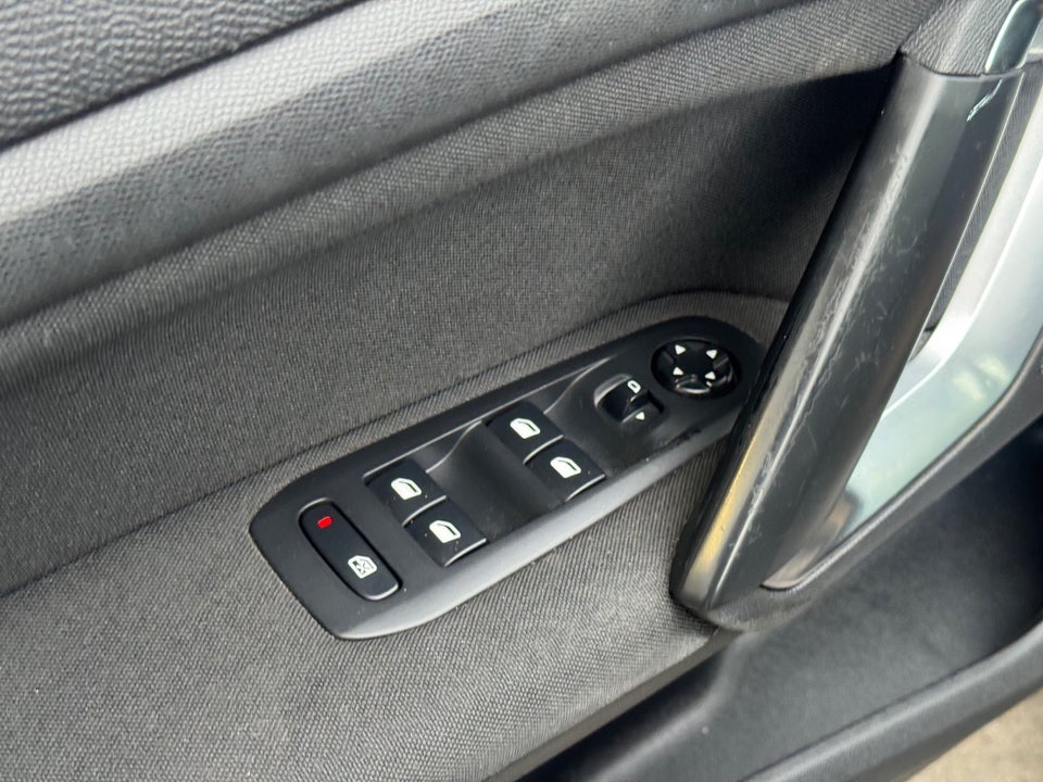 Peugeot 308 1,6 BlueHDi 100 Active 5d