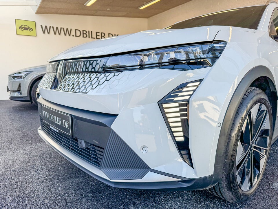 Renault Scenic E-Tech 87 Techno 5d