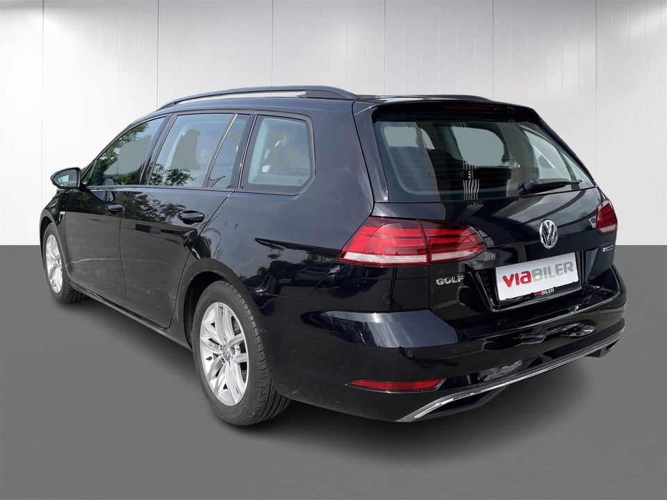 VW Golf VII 1,5 TSi 130 Comfortline Variant 5d