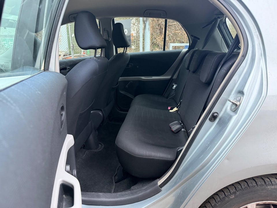 Toyota Yaris 1,3 Luna 5d