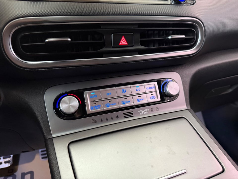 Hyundai Kona 39 EV Essential 5d